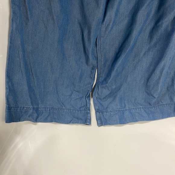 LOFT wide leg cropped chambray blue jumpsuit . NEW without tags . Size Large - Picture 3 of 8